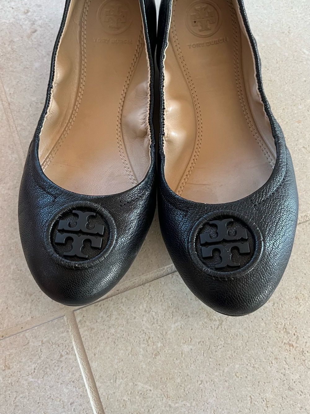Tory Burch Black Leather Logo Round-Toe Ballet Flats - Picture 3 of 8